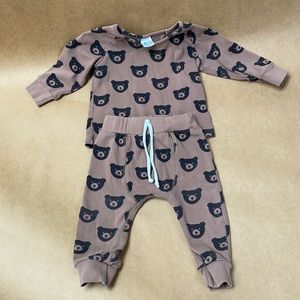 Little one shop size 18 mo. Brown bear lounge set